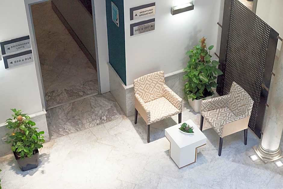 Petit Palace Santa Cruz