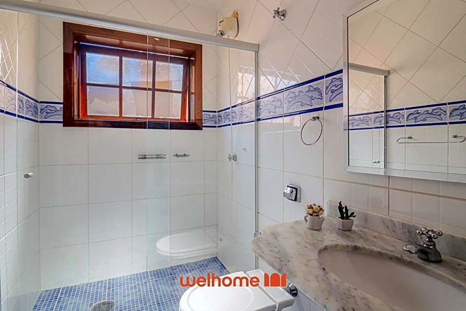 Casa em Ubatuba com área gourmet e acesso a rio