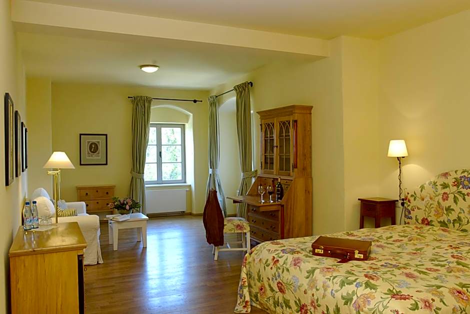 Hotel Schloss & Gut Ulrichshusen