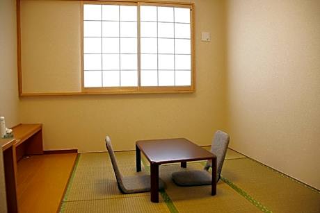 Japanese-Style Room - Non-Smoking