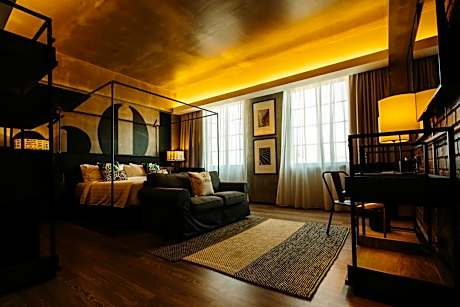 Premier King Room