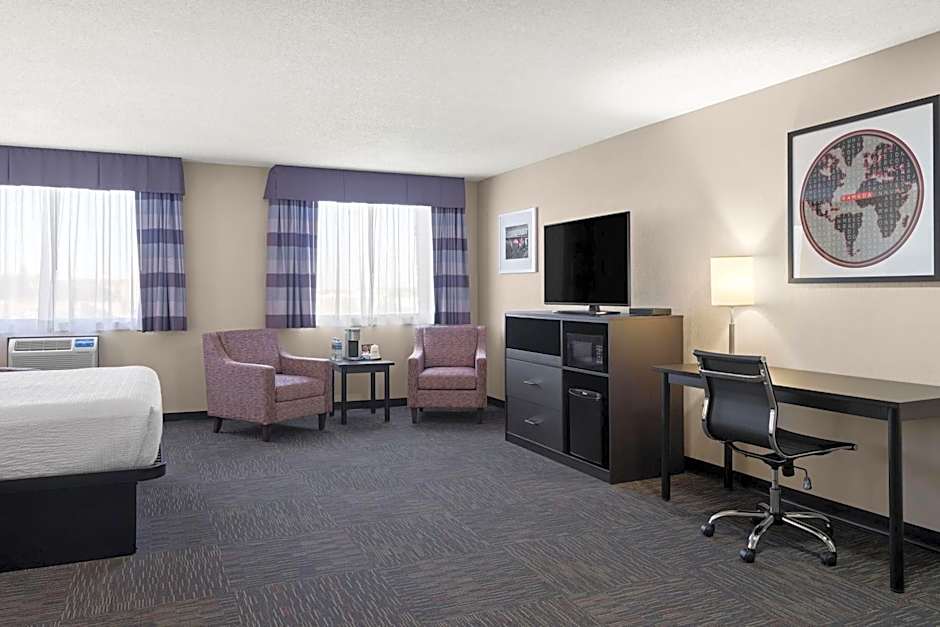 Ramada by Wyndham Saskatoon