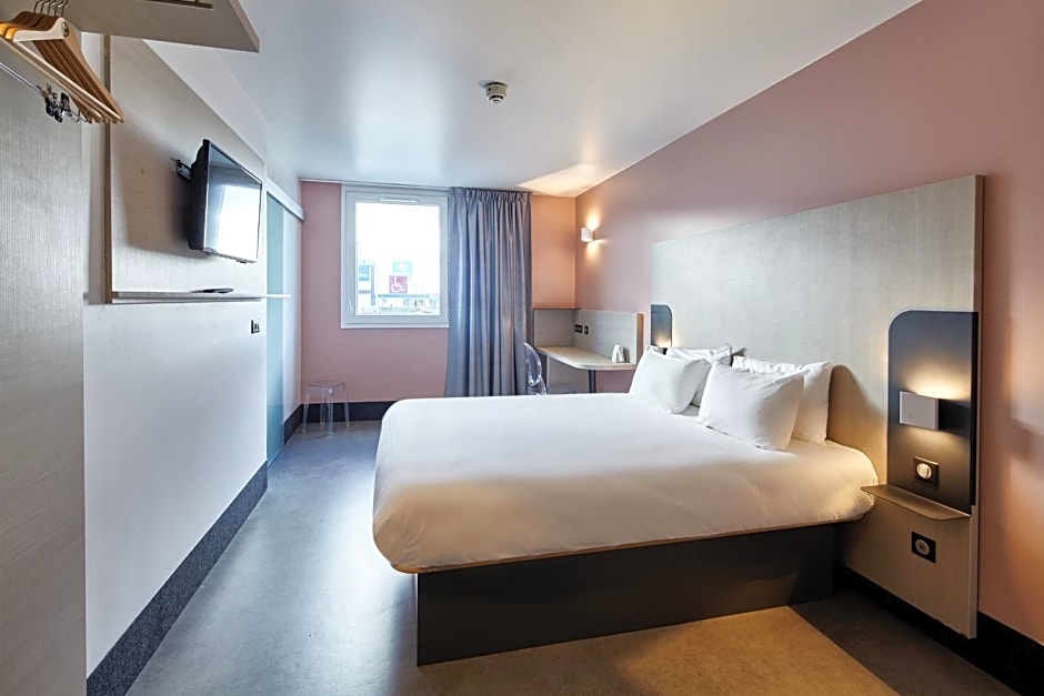 B&B HOTEL Paris Nord Gonesse Parc des Expos