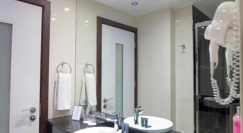 Holiday Bahrain Hotel