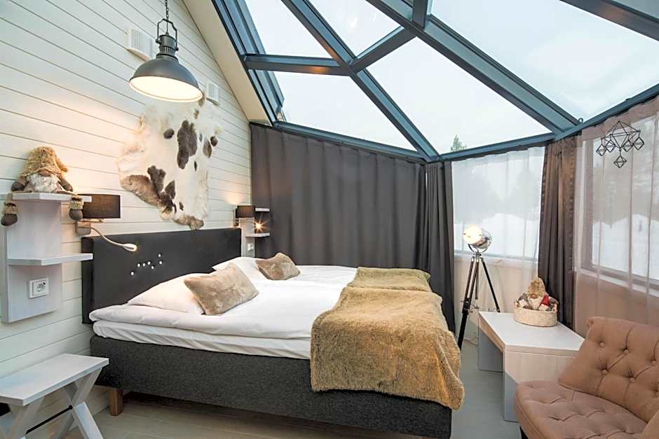 Santa's Igloos Arctic Circle