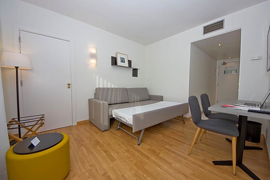 Aparthotel Atenea Valles