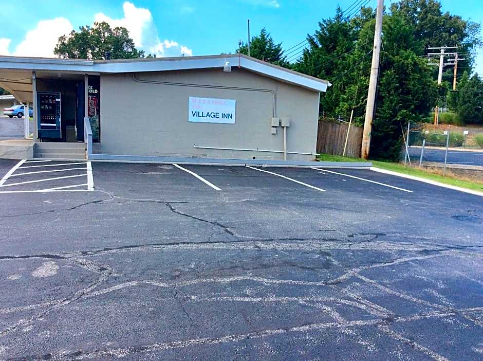 Village Inn Annapolis MD