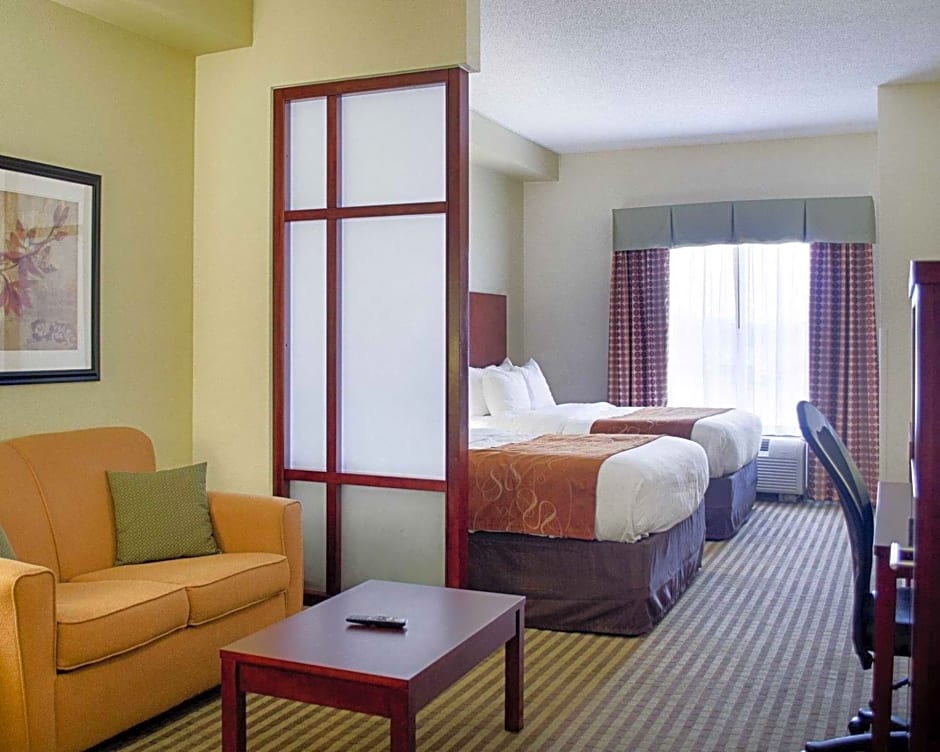 Photo 1 of 9 of 2 Queen Beds Suite