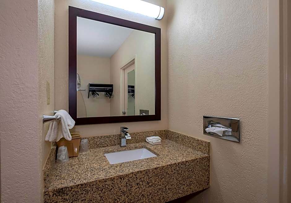 Red Roof Inn Warrenton