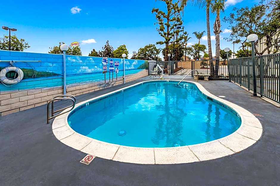 Hotel Hacienda at Ontario Ranch