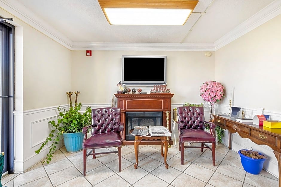 OYO Hotel Rome GA Historic District – Rome, GA