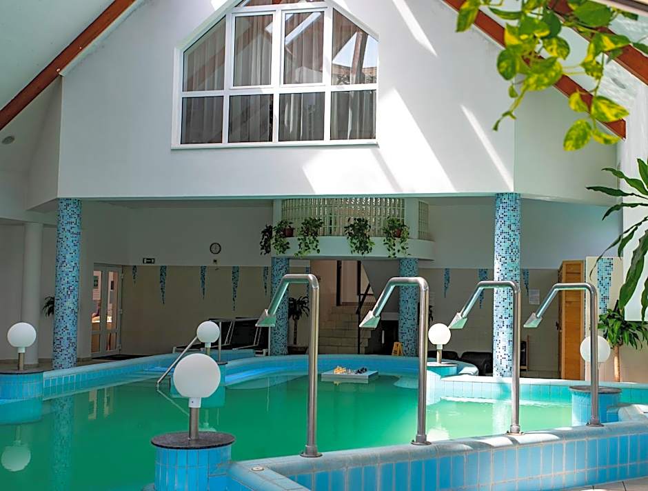 Orchidea Hotel Lipót