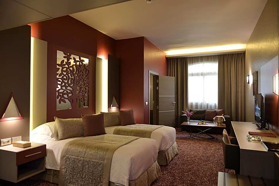 Regency Palace Hotel