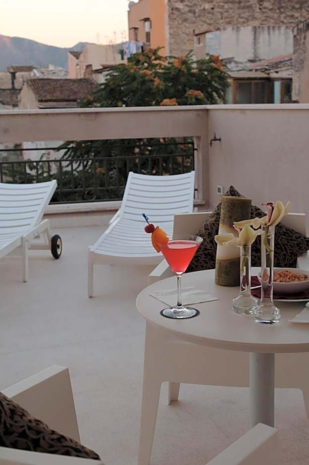 Ucciardhome Hotel