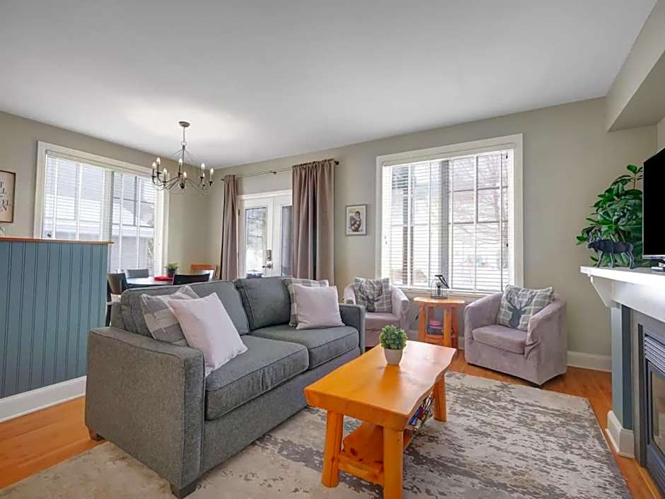 All Season Ski in Out Chalets at Calabogie Peaks