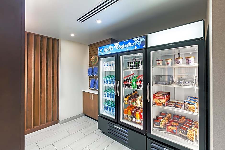 Holiday Inn Express & Suites Tulsa South - Woodland Hills By IHG