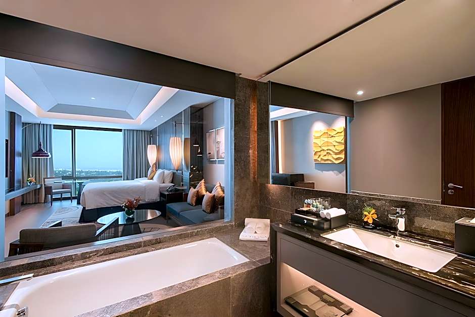 Sedona Hotel Inya Wing