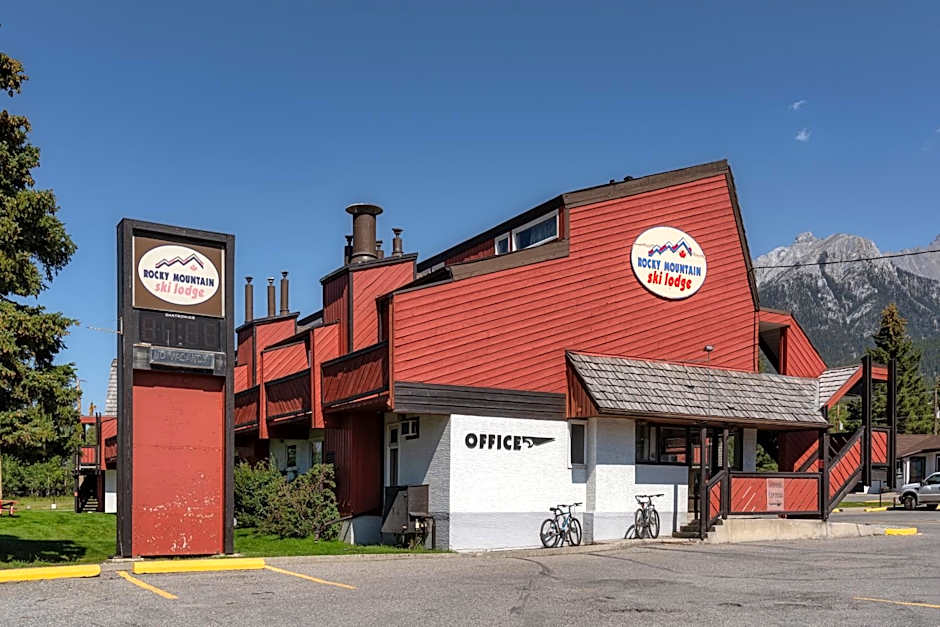 Rocky Mountain Ski Lodge