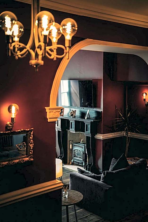 THE LORD NELSON HOTEL