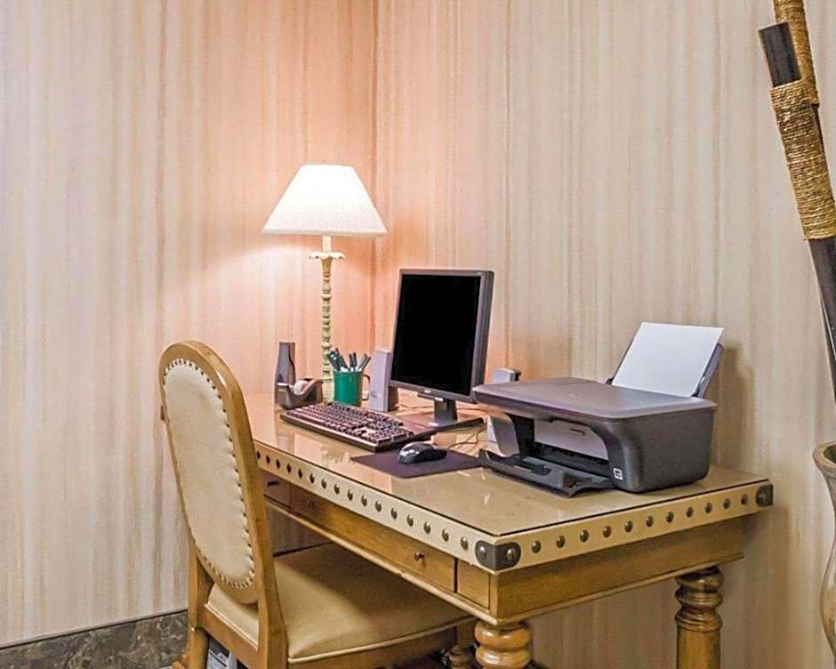 Quality Inn Paris