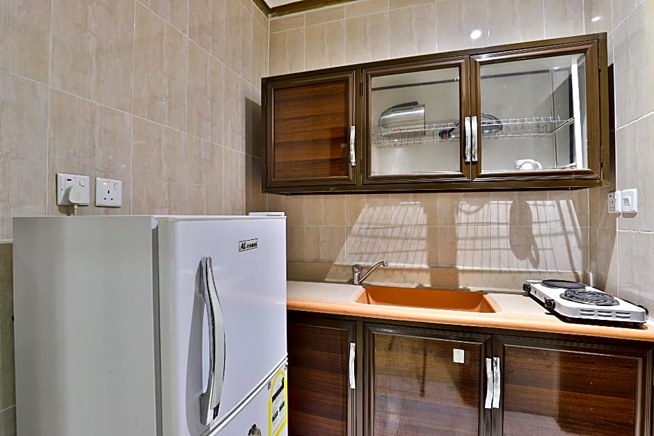 OYO 273 Star Yanbu Hotel Suites