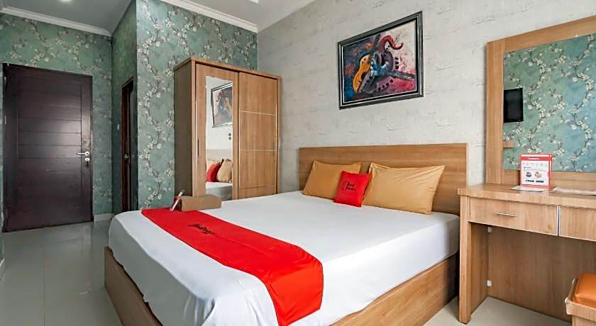 RedDoorz near Gedung Sate 2