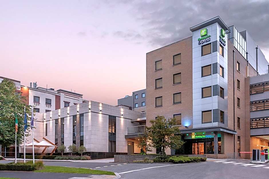 Holiday Inn Express Dublin-Airport By IHG