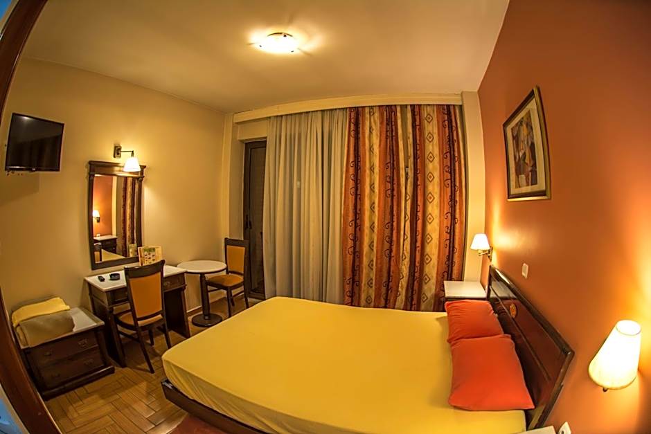 Photo 1 of 20 of 1 Double Bed or 2 Beds