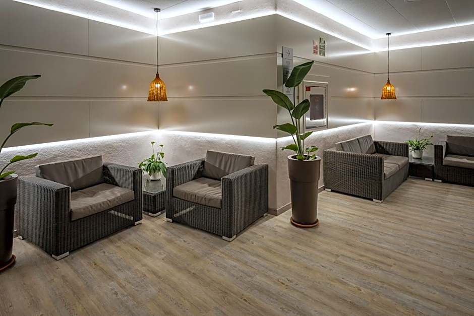 GHT Oasis Tossa & Spa