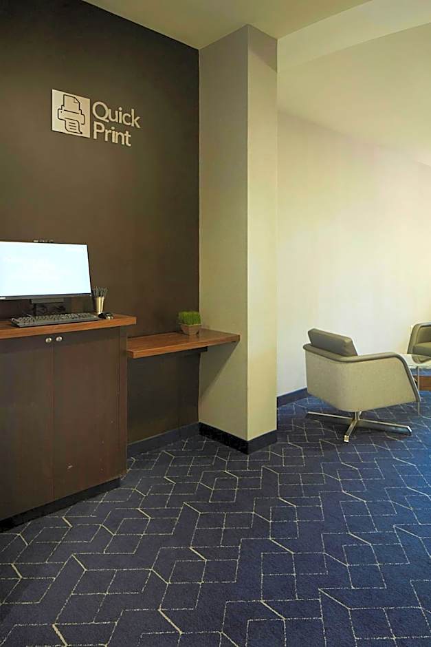 Courtyard by Marriott Winchester Medical Center