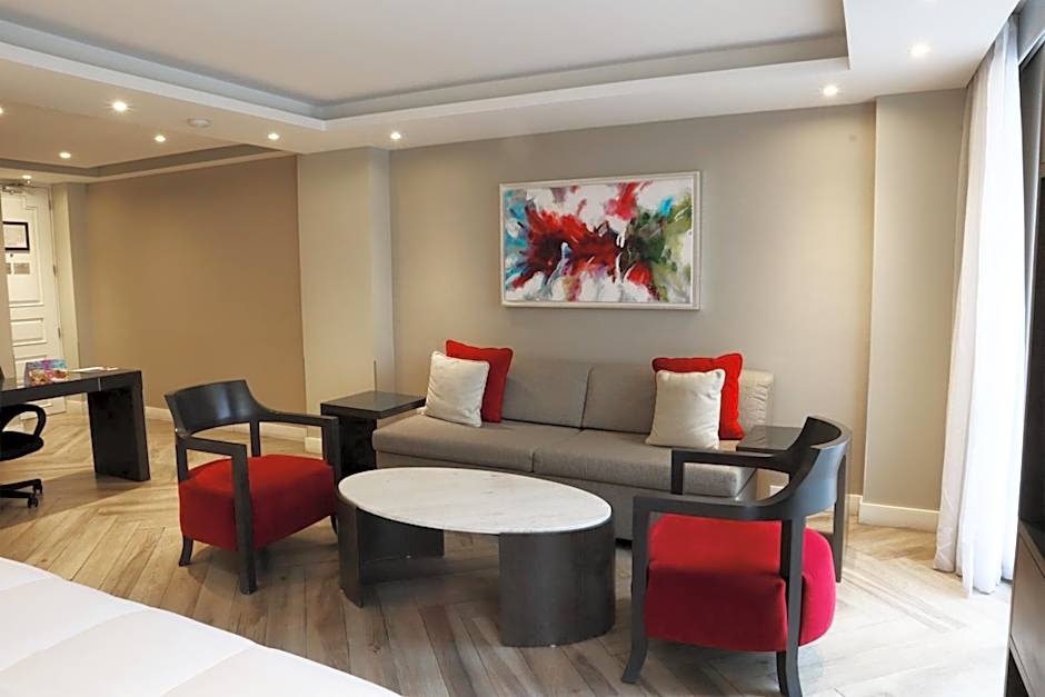 Isaaya Hotel Boutique by WTC