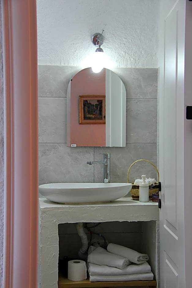 BADEMİÇİ OTEL
