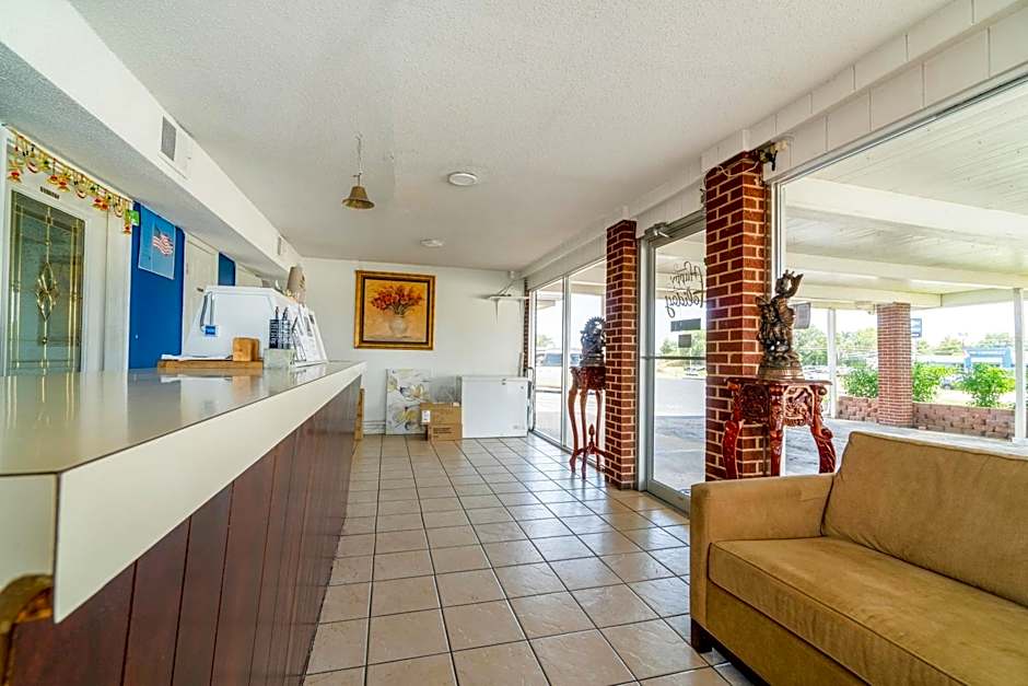 Lamplighter Inn By OYO Independence