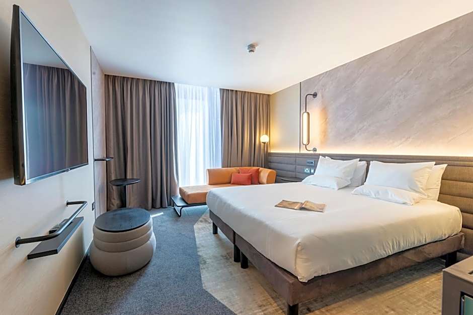 Novotel Liverpool Paddington Village