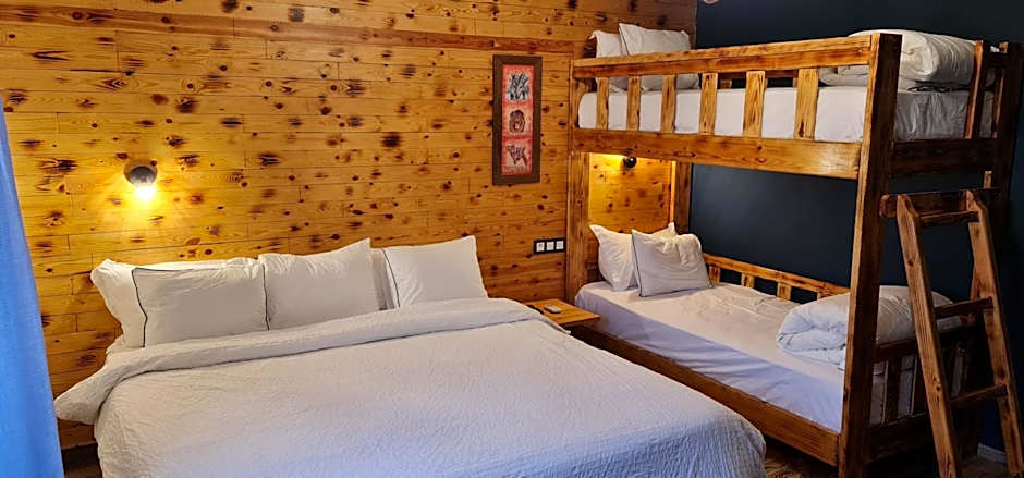 Photo 1 of 4 of Quadruple Room
