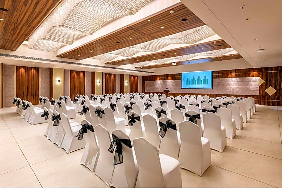 Golden Tulip Goa Candolim