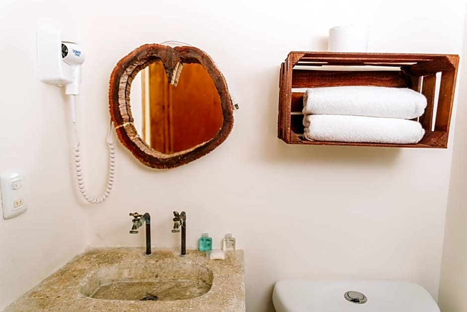 Ahava Hotel