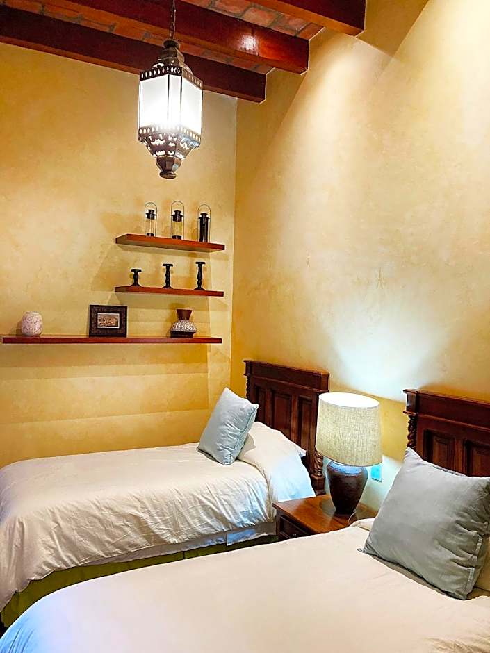 Exclusive Luxury Guest Center House