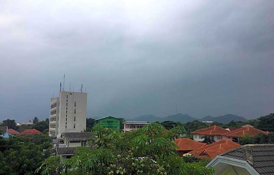 H12, The Stylish Apartment