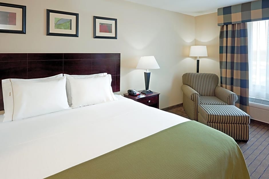 Holiday Inn Express Hotel & Suites Syracuse North Airport Area, an IHG Hotel