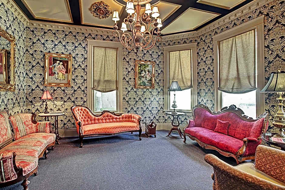 Sara's Bed and Breakfast Inn