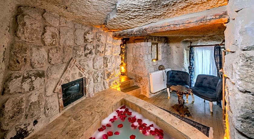 Saliche Cave Suite