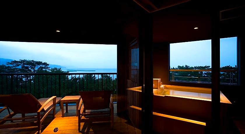 Yumekaiyu Awajishima - Sumoto Onsen