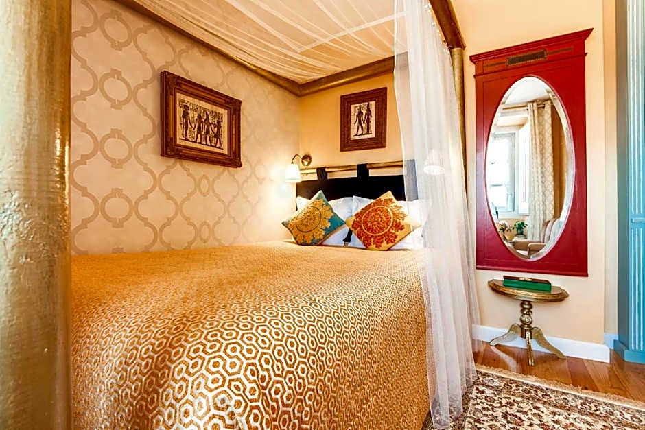 LUXa Charm House by LovelyStay