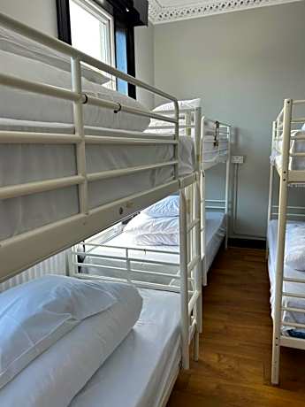 Bed in 6-Bed Mixed Dormitory Room