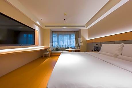 Business Queen Bed Room