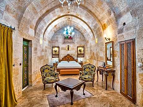 Superior King Suite