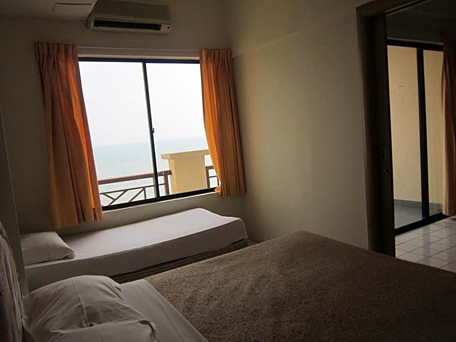 Paradise Lagoon Apartment