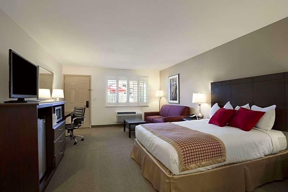 Infinity Inn & Suites