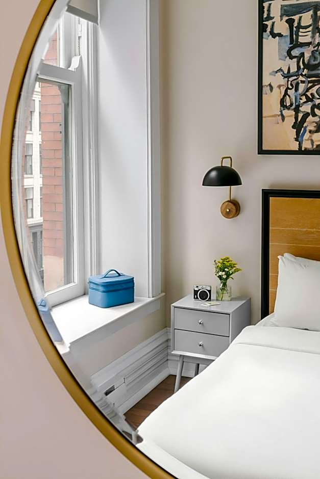 Sonder by Marriott Bonvoy Jewelers Row Apartments Millenium Park